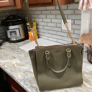 Micheal Kors bag